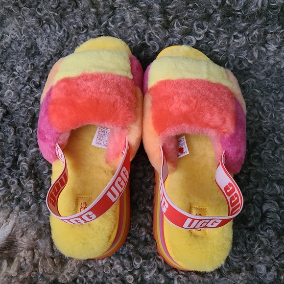 LAST ONE - NWT Disco Checker Slide in Pride Rainbow Yellow - Picture 4 of 12